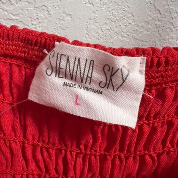 Women’s Red Ruffle Mini Dress NWT - Picture 3 of 6